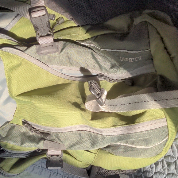 L.L. Bean Backpack 🎒 - Picture 6 of 7